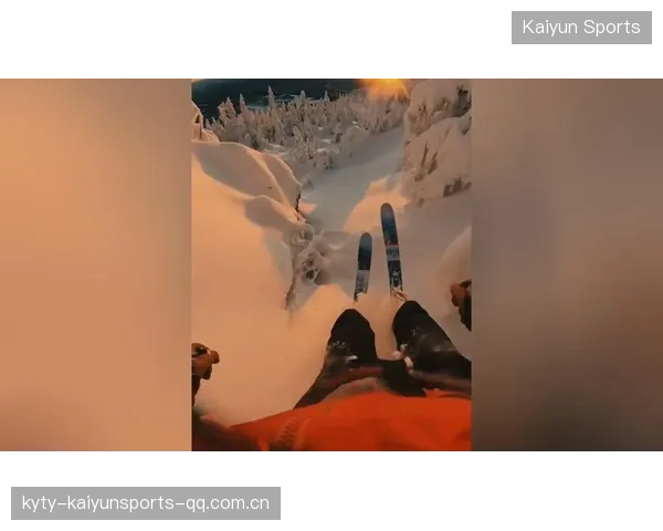 滑雪短距离对决极速精彩——体验极限速度的震撼瞬间